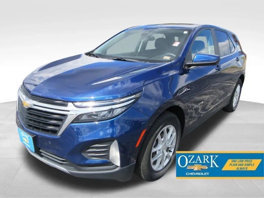 2022 Chevrolet Equinox LT photo 1