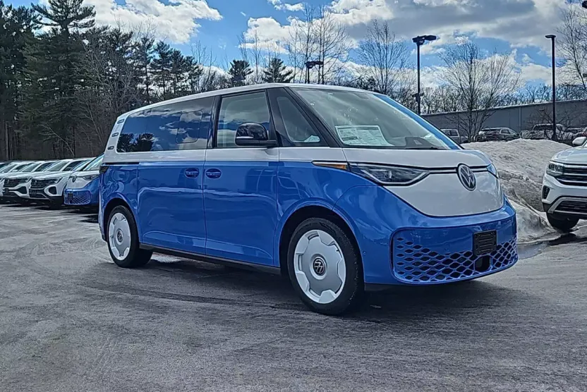 2025 Volkswagen ID. Buzz photo 1