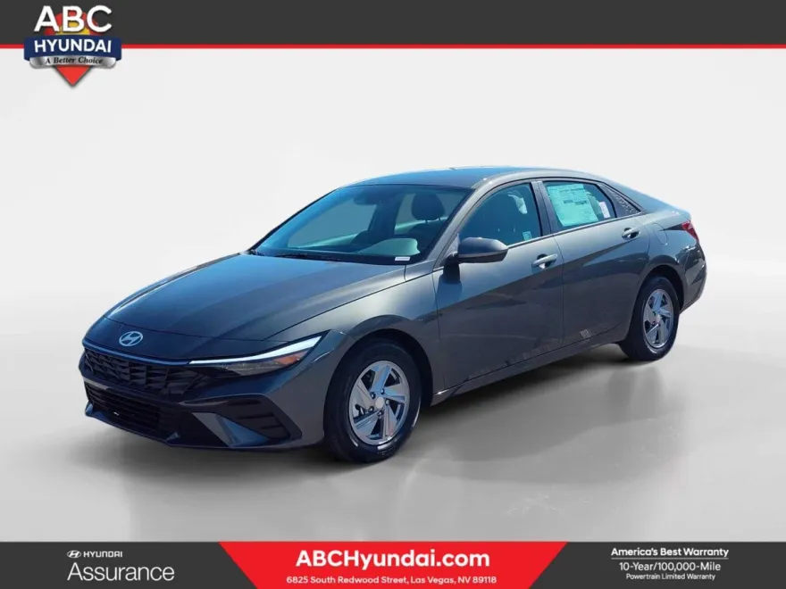 2025 Hyundai Elantra SE photo 1