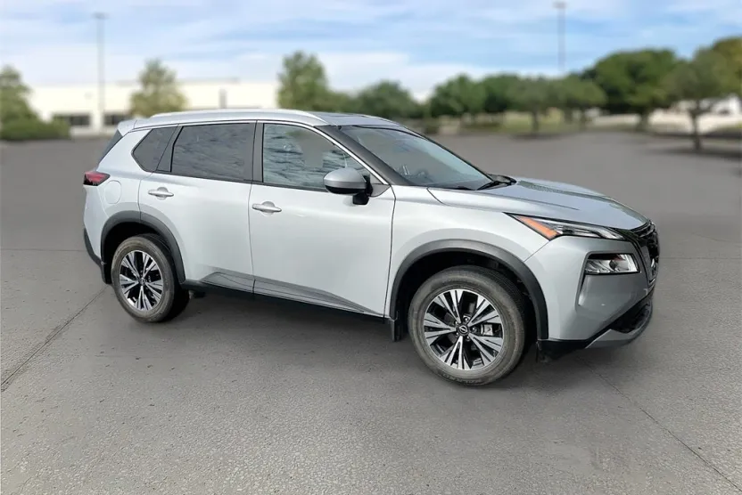 2023 Nissan Rogue SV photo 1
