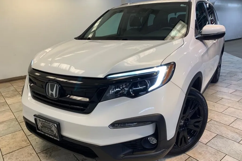 2022 Honda Pilot Special Edition photo 1