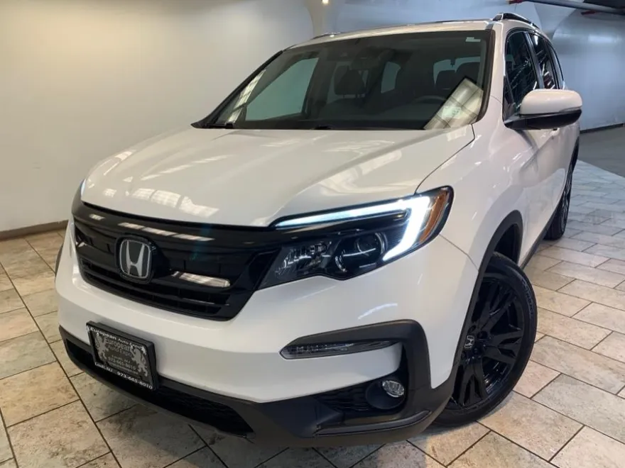 2022 Honda Pilot Special Edition photo 1
