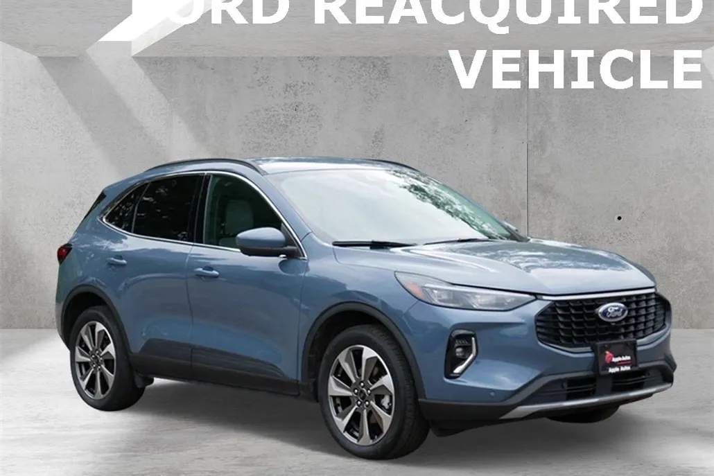 2023 Ford Escape Hybrid Platinum photo 1