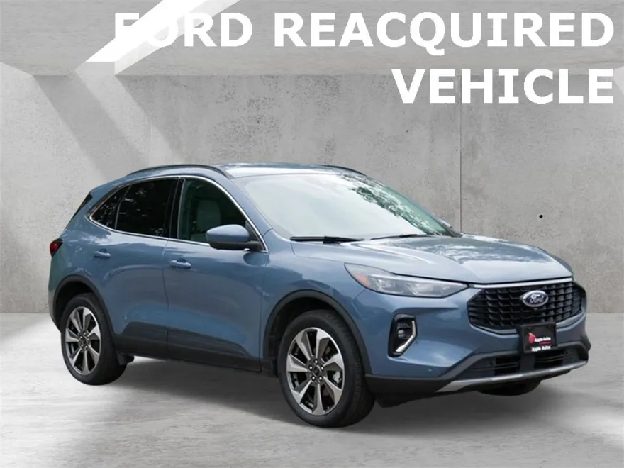 2023 Ford Escape Hybrid Platinum photo 1