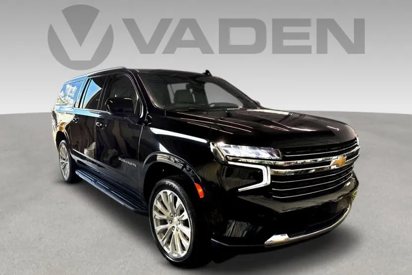 2024 Chevrolet Suburban LT photo 1