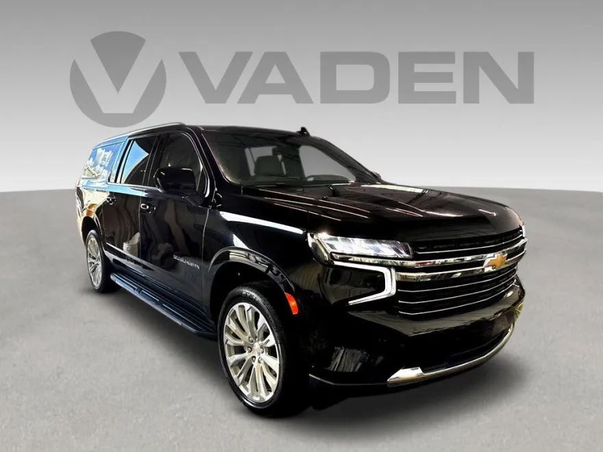 2024 Chevrolet Suburban LT photo 1