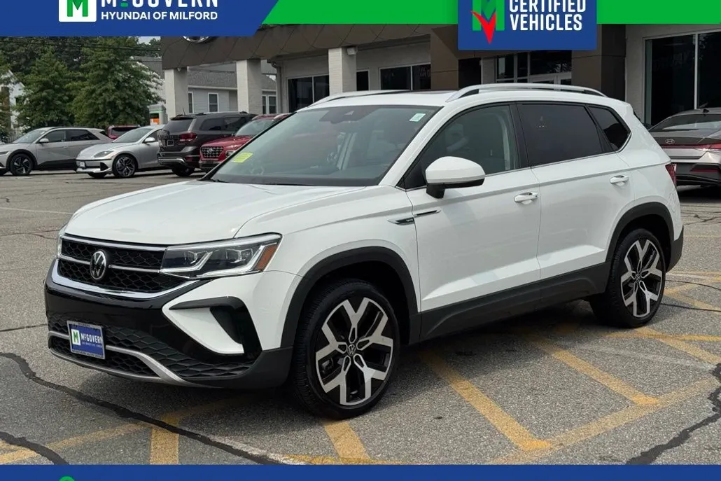 2022 Volkswagen Taos SEL photo 1