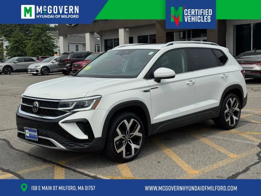 2022 Volkswagen Taos SEL photo 1