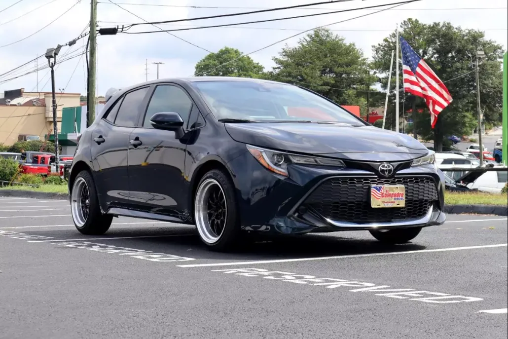 2019 Toyota Corolla XLE photo 1