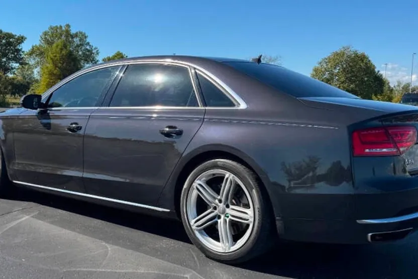 2013 Audi A8 L 4.0T Quattro photo 1