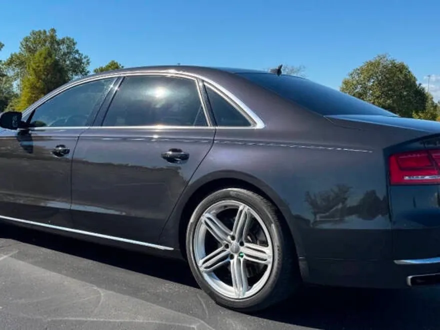 2013 Audi A8 L 4.0T Quattro photo 1