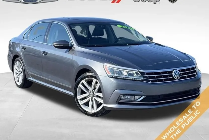 2017 Volkswagen Passat SE photo 1