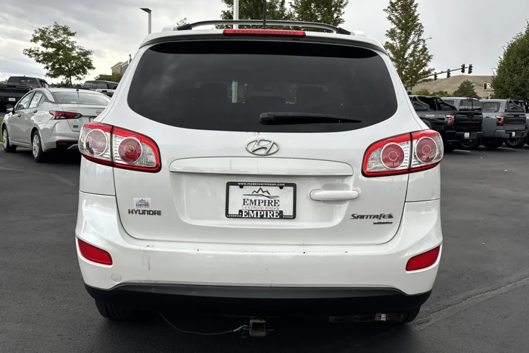 2011 Hyundai Santa Fe SE photo 1