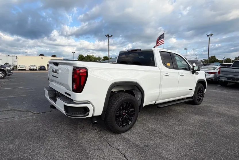 2023 Gmc Sierra 1500 Elevation photo 1