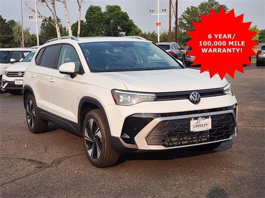 2025 Volkswagen Taos SE photo 1