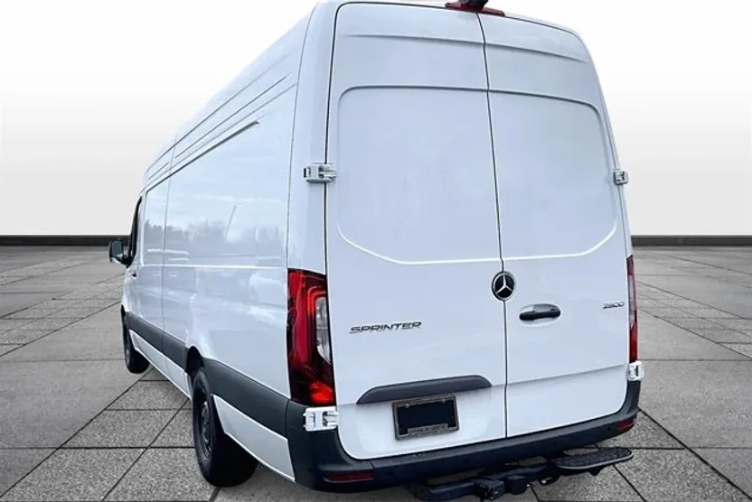 2025 Mercedes Benz Sprinter 2500 170 WB photo 1