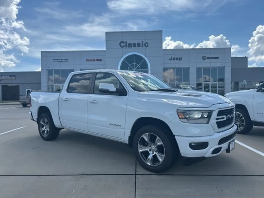 2023 Ram 1500 Laramie photo 1