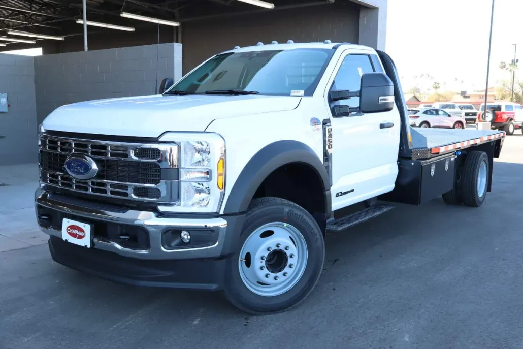 2024 Ford F-450 photo 1