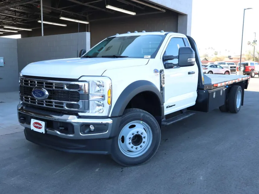 2024 Ford F-450 photo 1