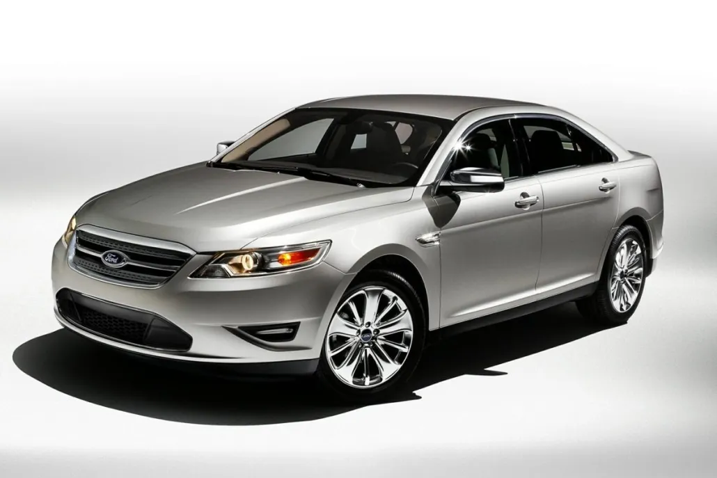 2011 Ford Taurus SEL photo 1