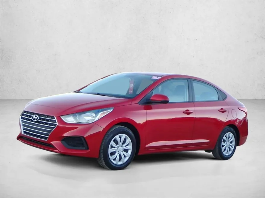2022 Hyundai Accent SE photo 1