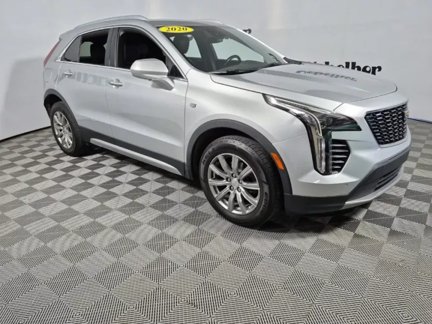 2020 Cadillac XT4 Premium Luxury photo 1