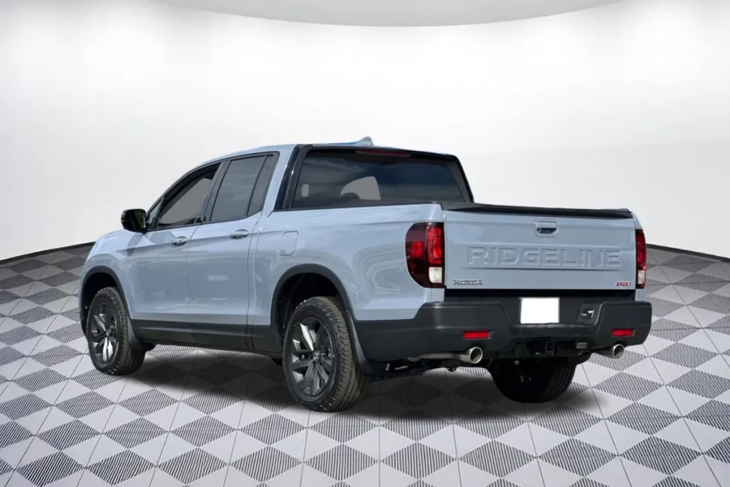 2025 Honda Ridgeline Sport photo 1