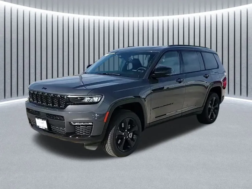 2025 Jeep Grand Cherokee Limited photo 1