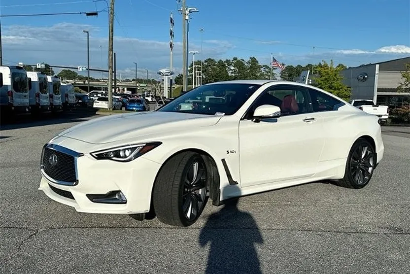 2018 Infiniti Q60 Red Sport 400 photo 1