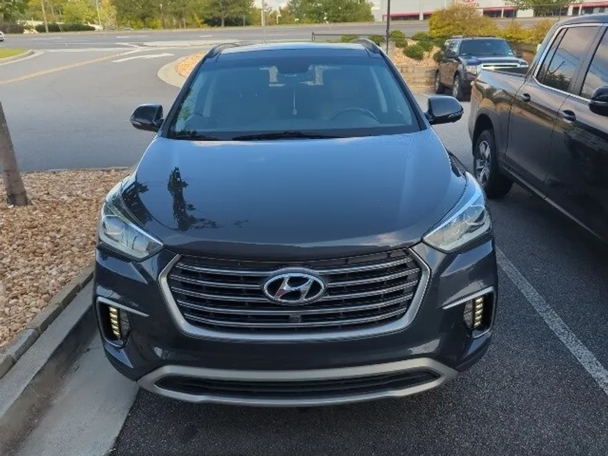2017 Hyundai Santa Fe Limited Ultimate photo 1