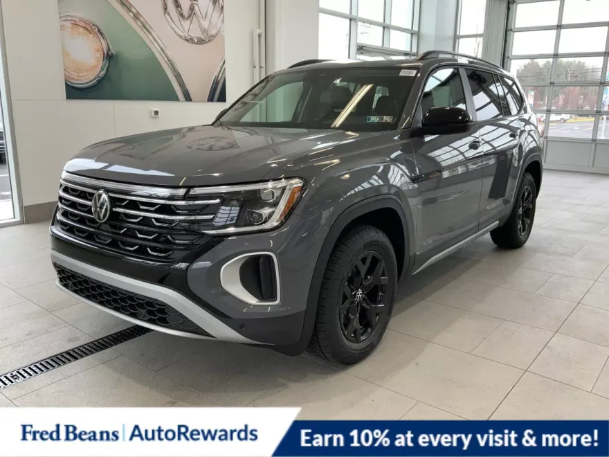 2025 Volkswagen Atlas Peak Edition SE photo 1
