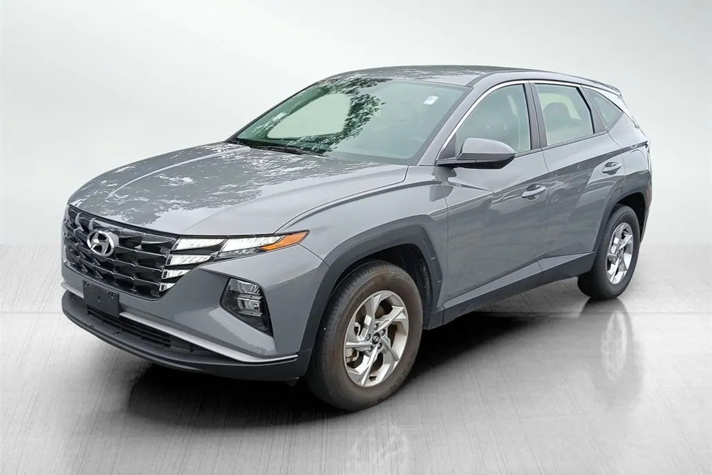 2024 Hyundai Tucson SE photo 1