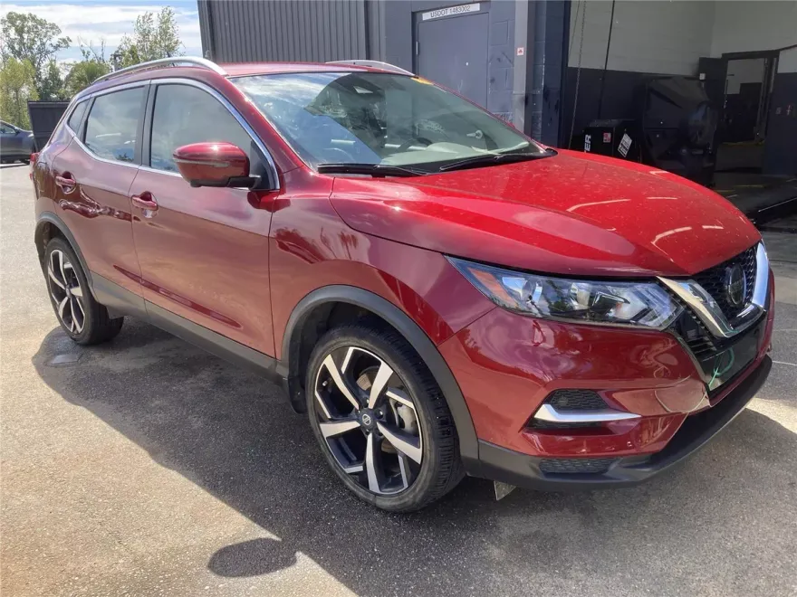 2022 Nissan Rogue Sport SL photo 1