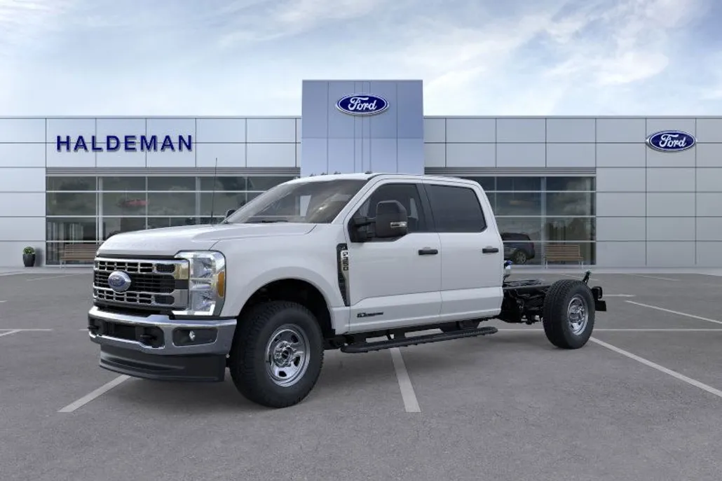 2026 Ford F-350 photo 1