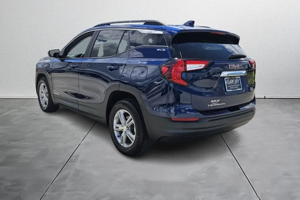 2022 Gmc Terrain SLE photo 1