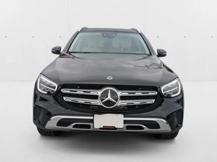 2022 Mercedes Benz GLC 300 photo 1