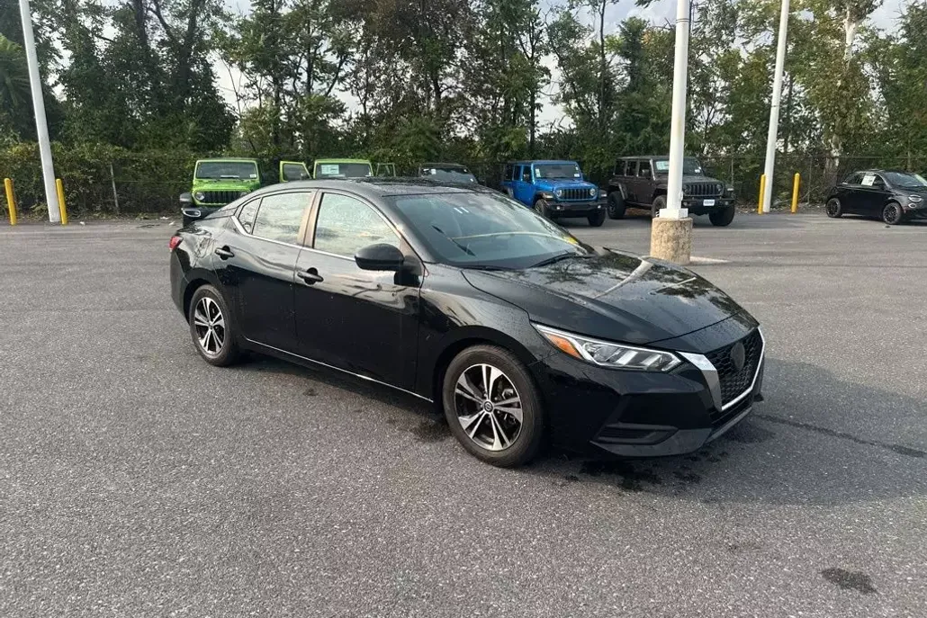 2022 Nissan Sentra SV photo 1