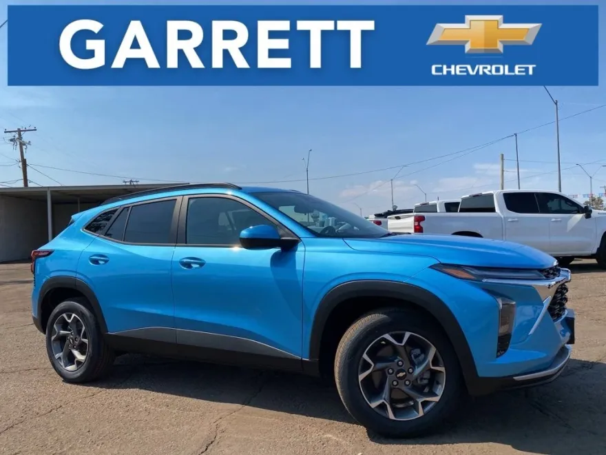 2025 Chevrolet Trax LT photo 1