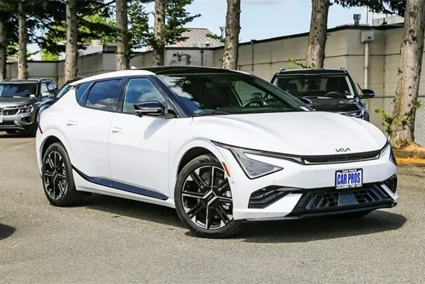 2025 Kia EV6 GT-Line photo 1