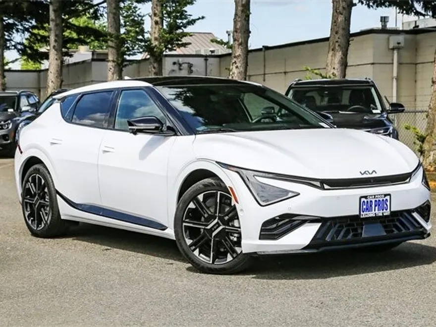 2025 Kia EV6 GT-Line photo 1