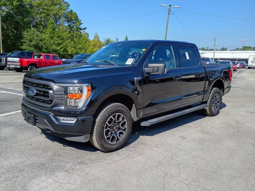 2023 Ford F-150 XLT photo 1