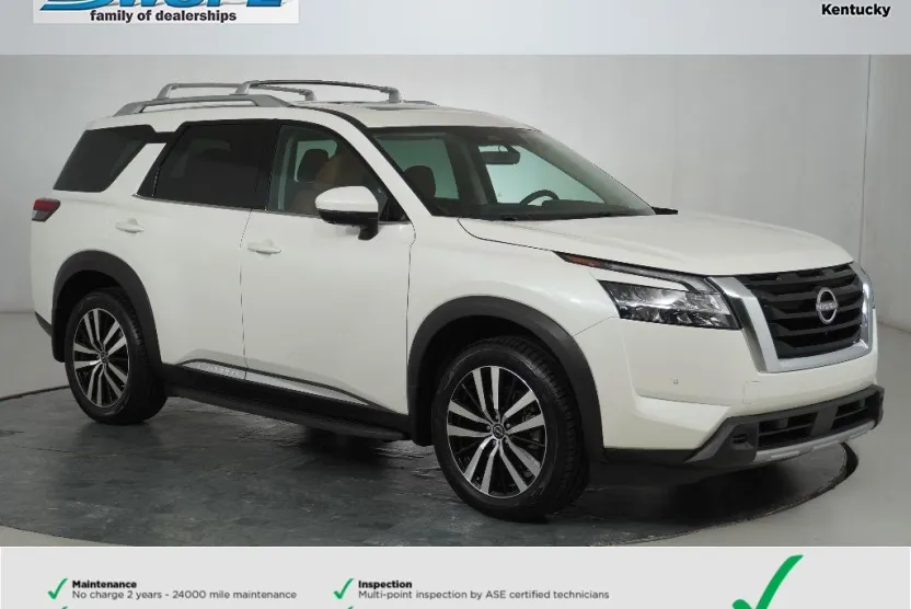 2024 Nissan Pathfinder Platinum photo 1