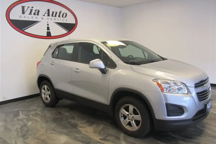 2016 Chevrolet Trax LS photo 1