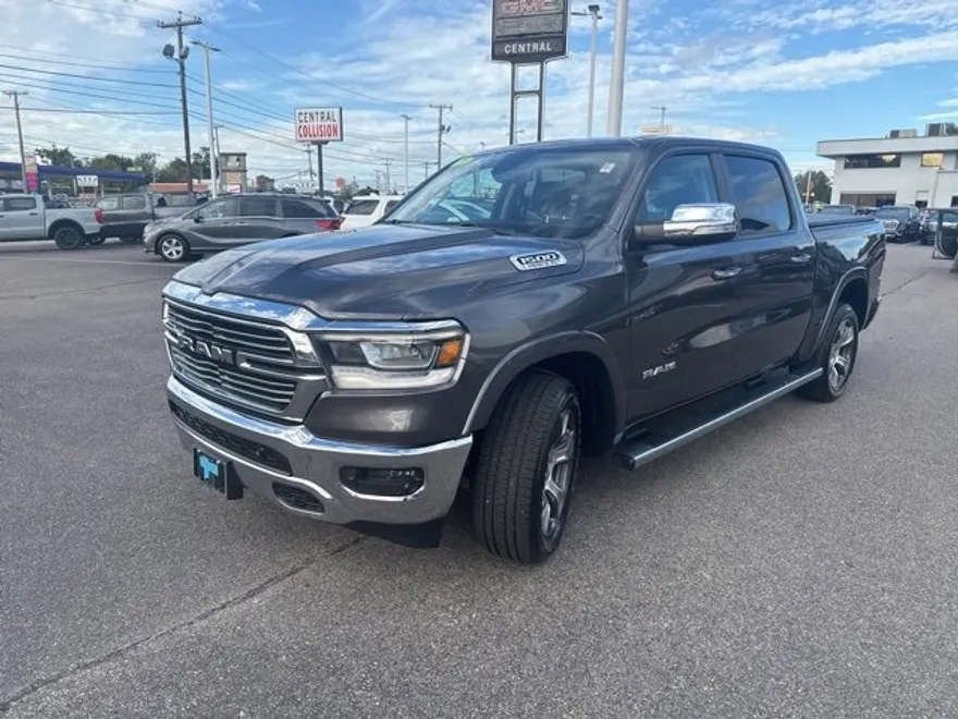 2019 Ram 1500 Laramie photo 1