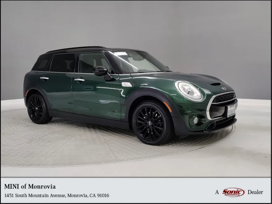 2017 Mini Clubman Base S ALL4 photo 1