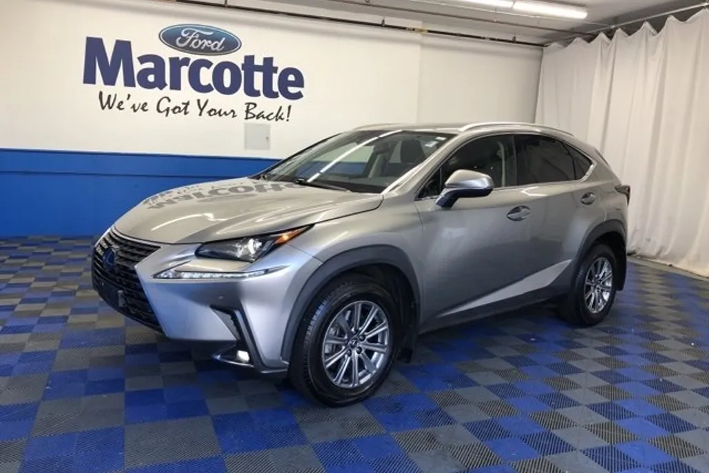 2021 Lexus NX 300 photo 1