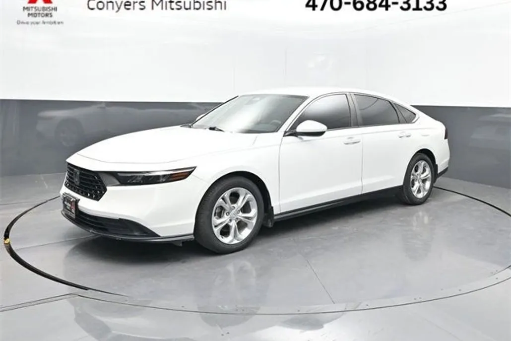 2023 Honda Accord LX photo 1