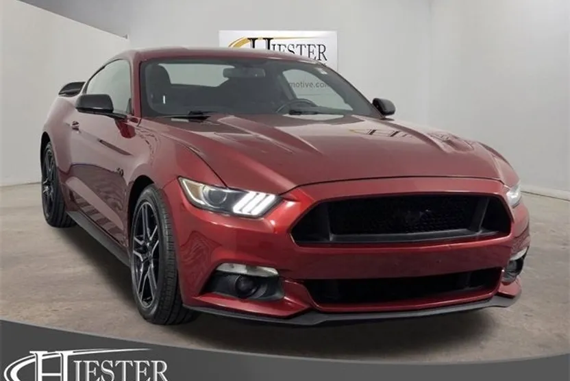 2017 Ford Mustang GT photo 1