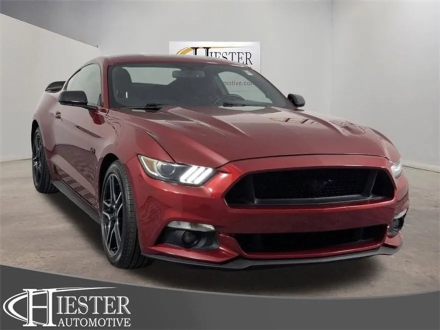 2017 Ford Mustang GT photo 1