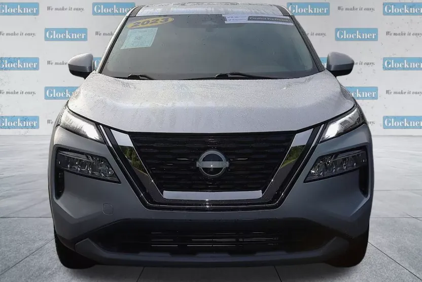 2023 Nissan Rogue SV photo 1